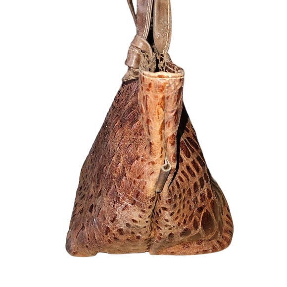 Looka Designer Embossed Leather Tote - Picture 4 of 12